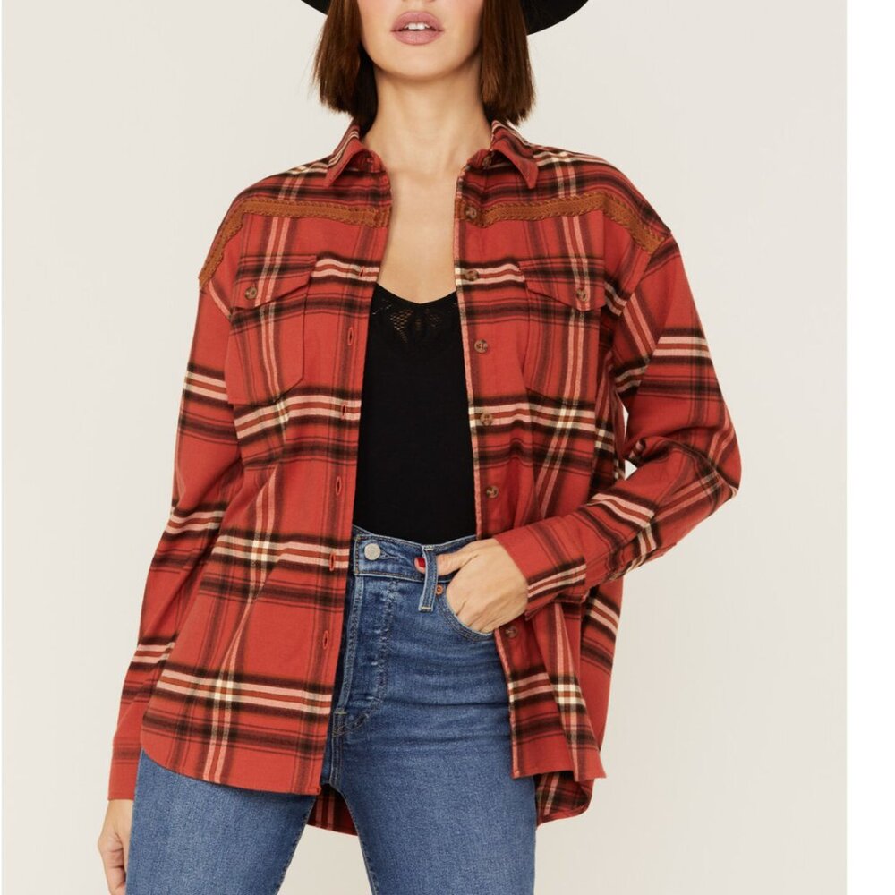 CLEO + WOLF Women's Cozy Spring Flannel‎ size XL